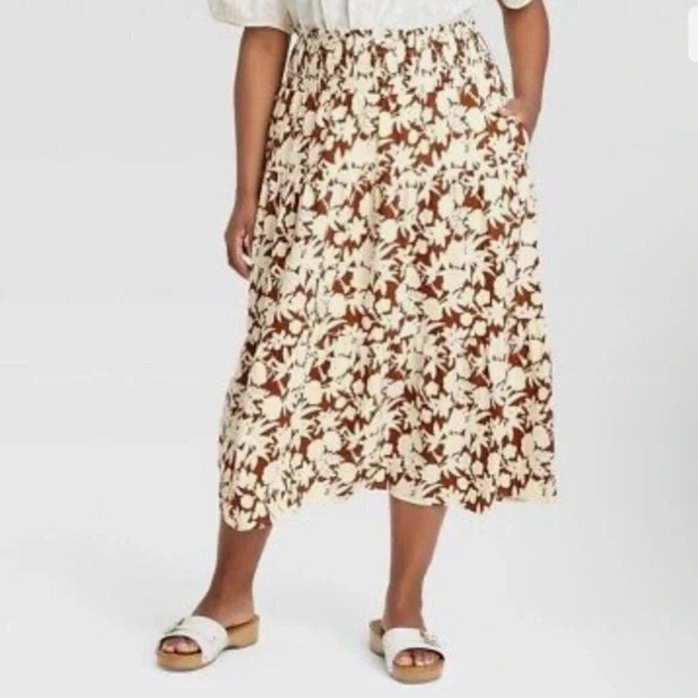 Universal Thread Women's Plus Size 4X High-Rise Tiered Midi A-Line Skirt $28 188